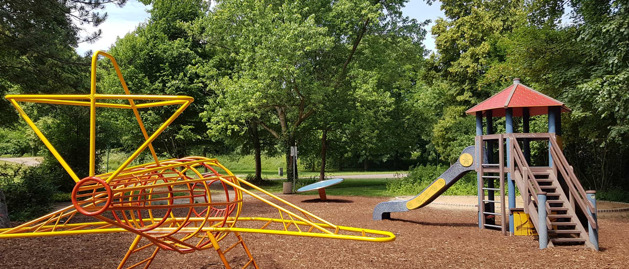 Spielplatz am Großen Parkteich Spielplatz am Großen Parkteich